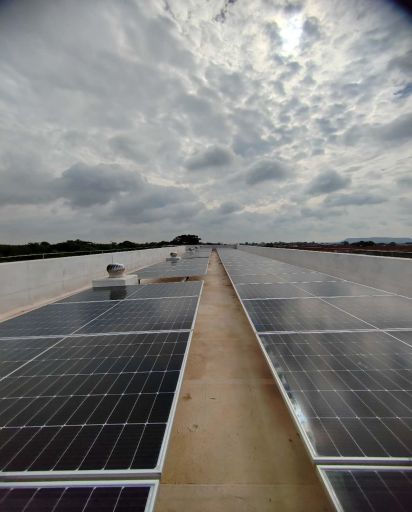 60kW / 230kWh نظام Microgrid لتخزين الطاقة الشمسية بالديزل في الكونغو